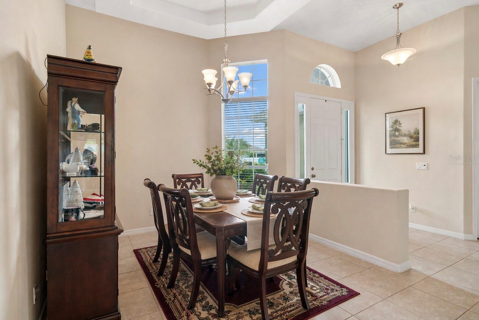 925 Bainbridge Loop, FL