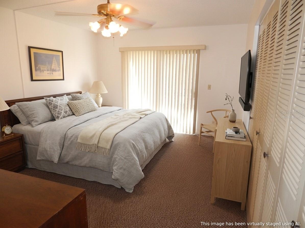 215 La Casa, FL