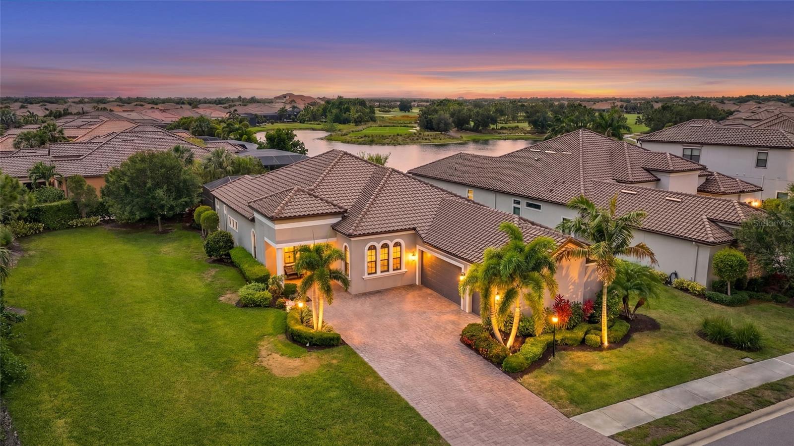 4828 Benito Court, FL