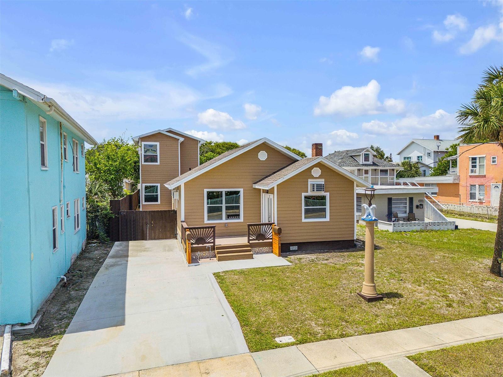 205 N Wild Olive Ave, FL