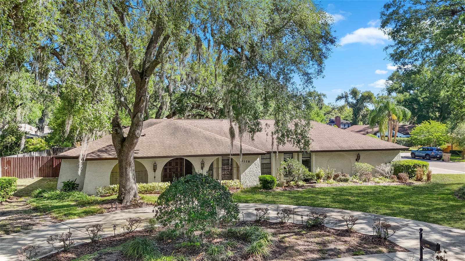 1116 Riverhills Drive, FL
