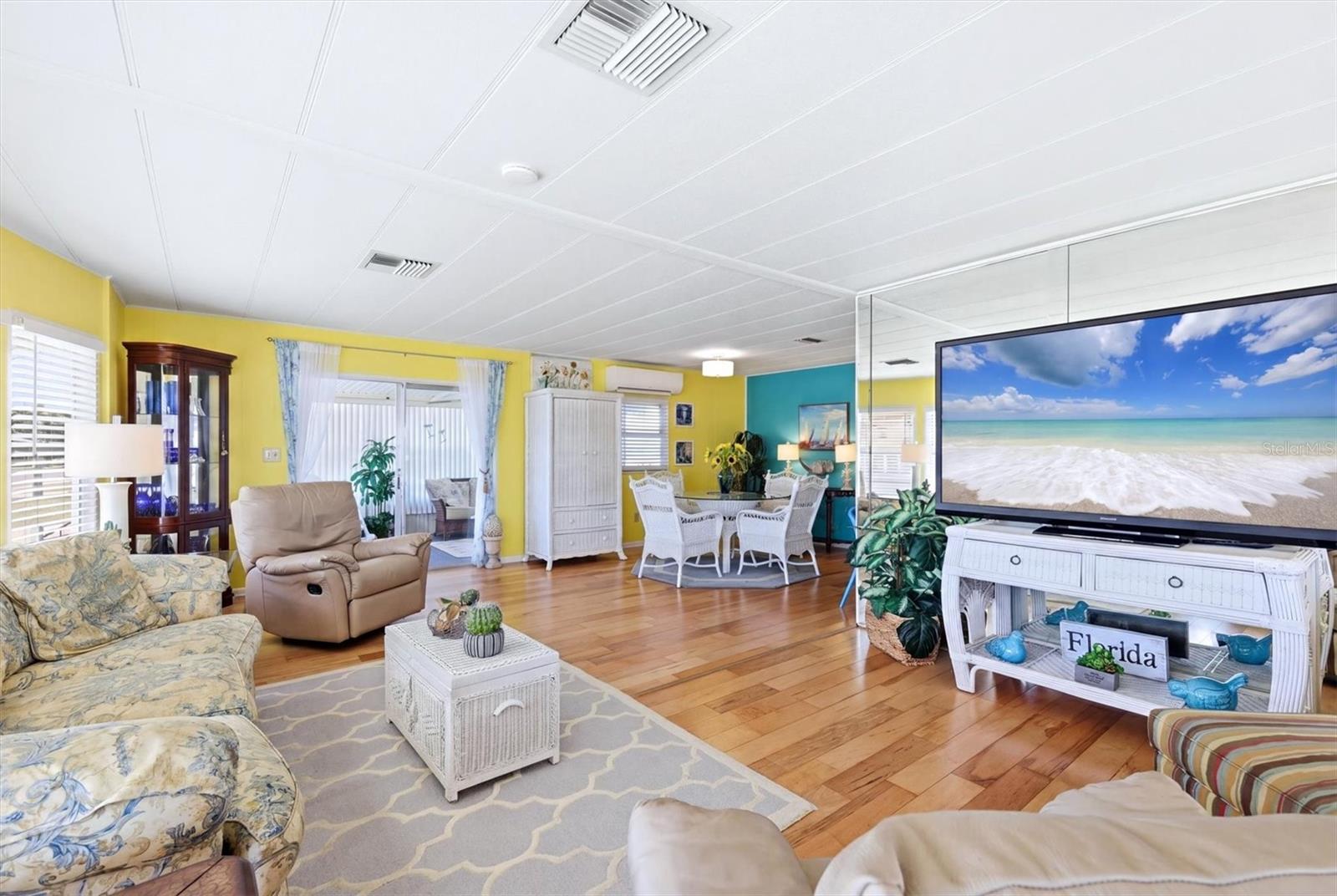 1107 44th Avenue Drive, FL