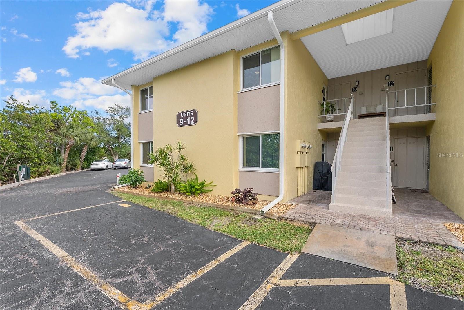 101 Louella Ln #10, FL