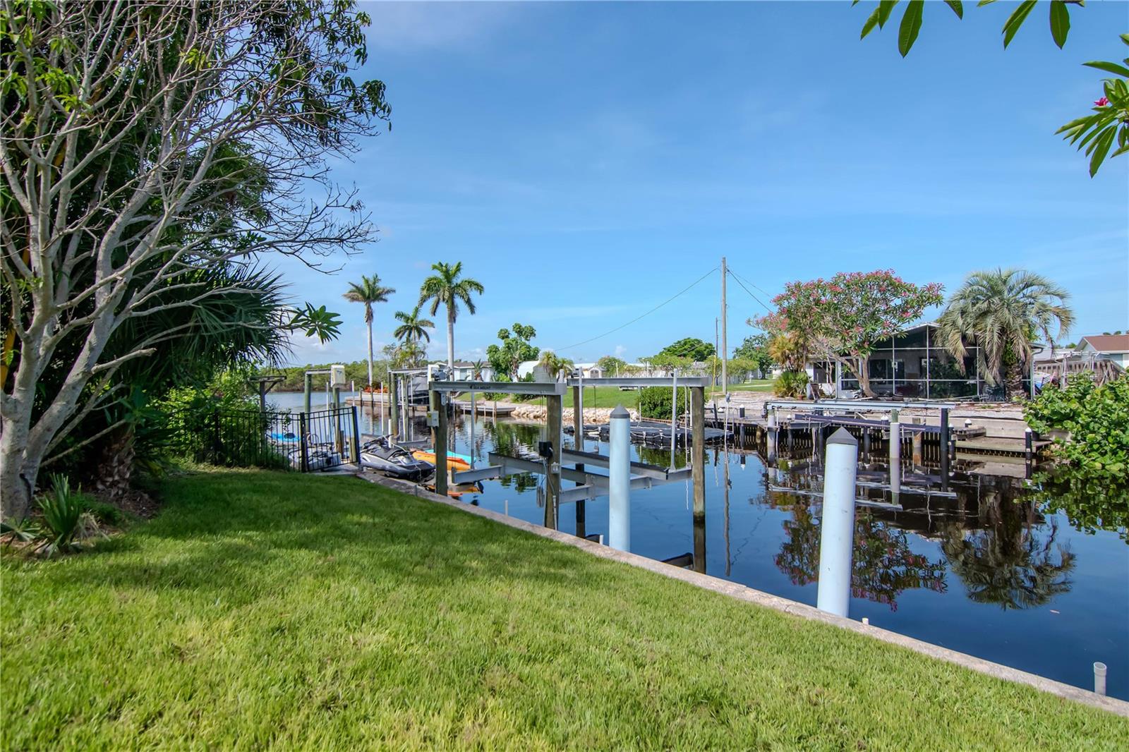 106 Steven Street, FL