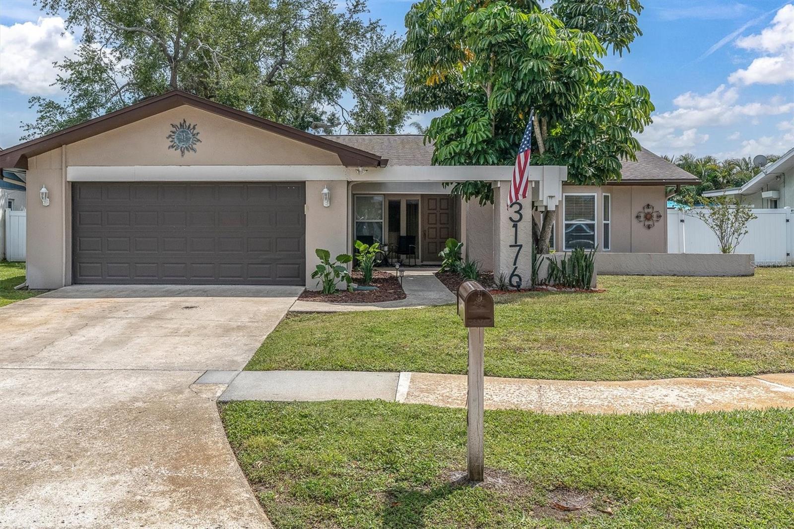 13176 Dorchester Drive, FL