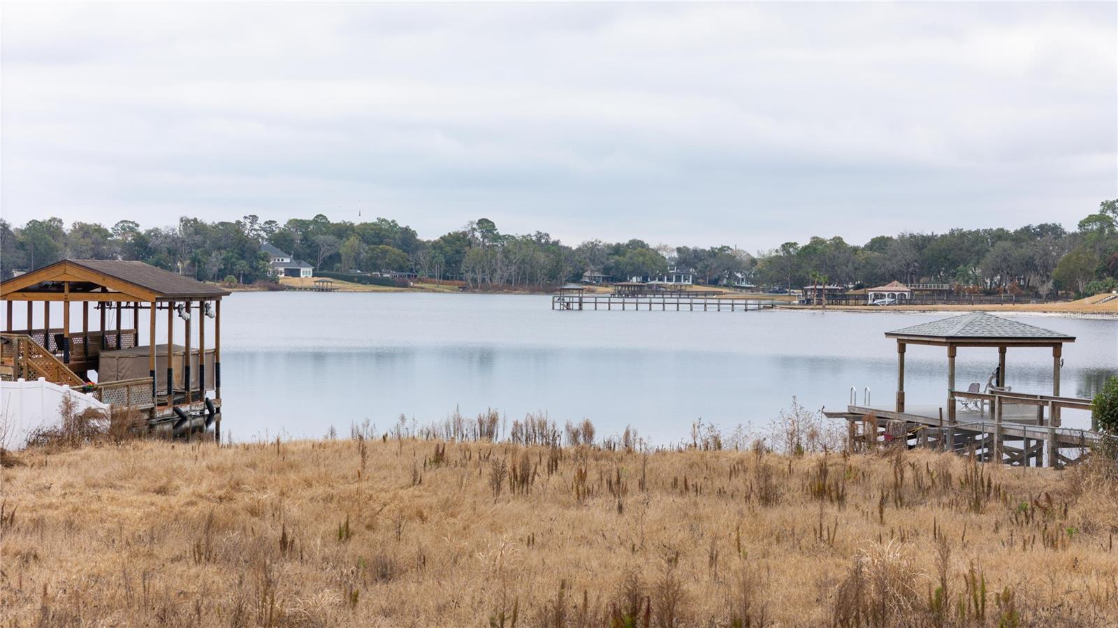 601 Tuscany Court, FL