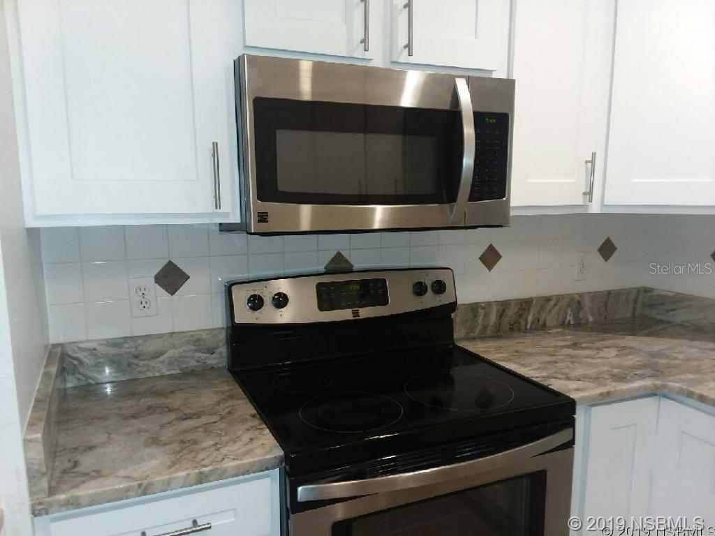 572 Palm Drive, FL