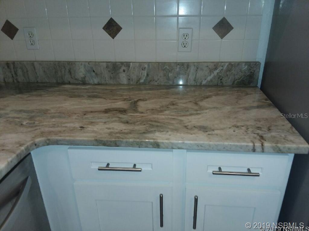 572 Palm Drive, FL