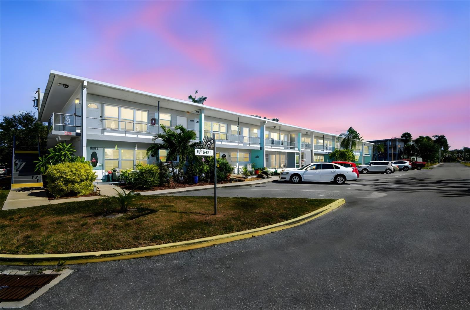 5861 42nd Ter N #1712, FL