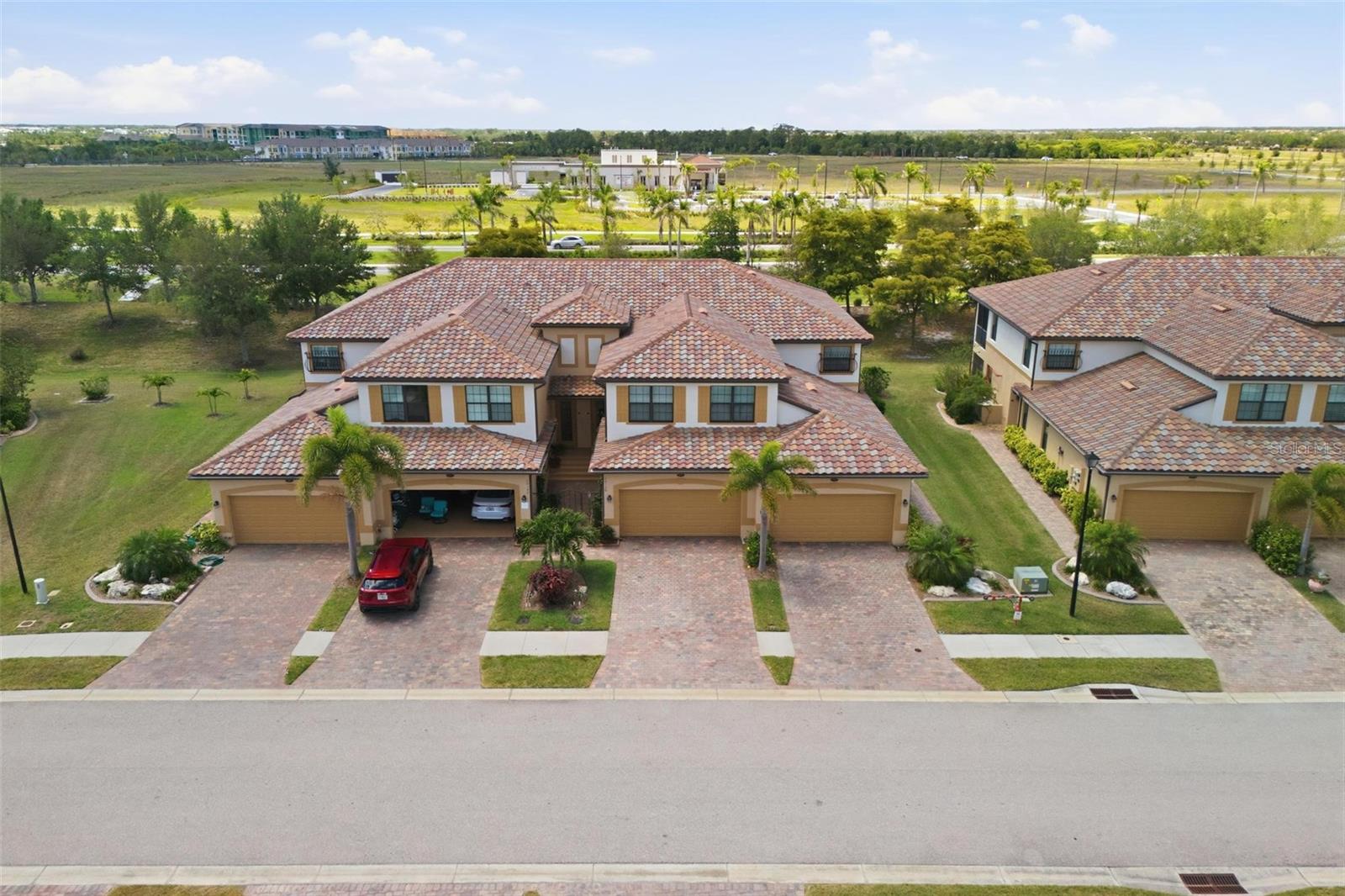 20120 Ragazza Cir #202, FL