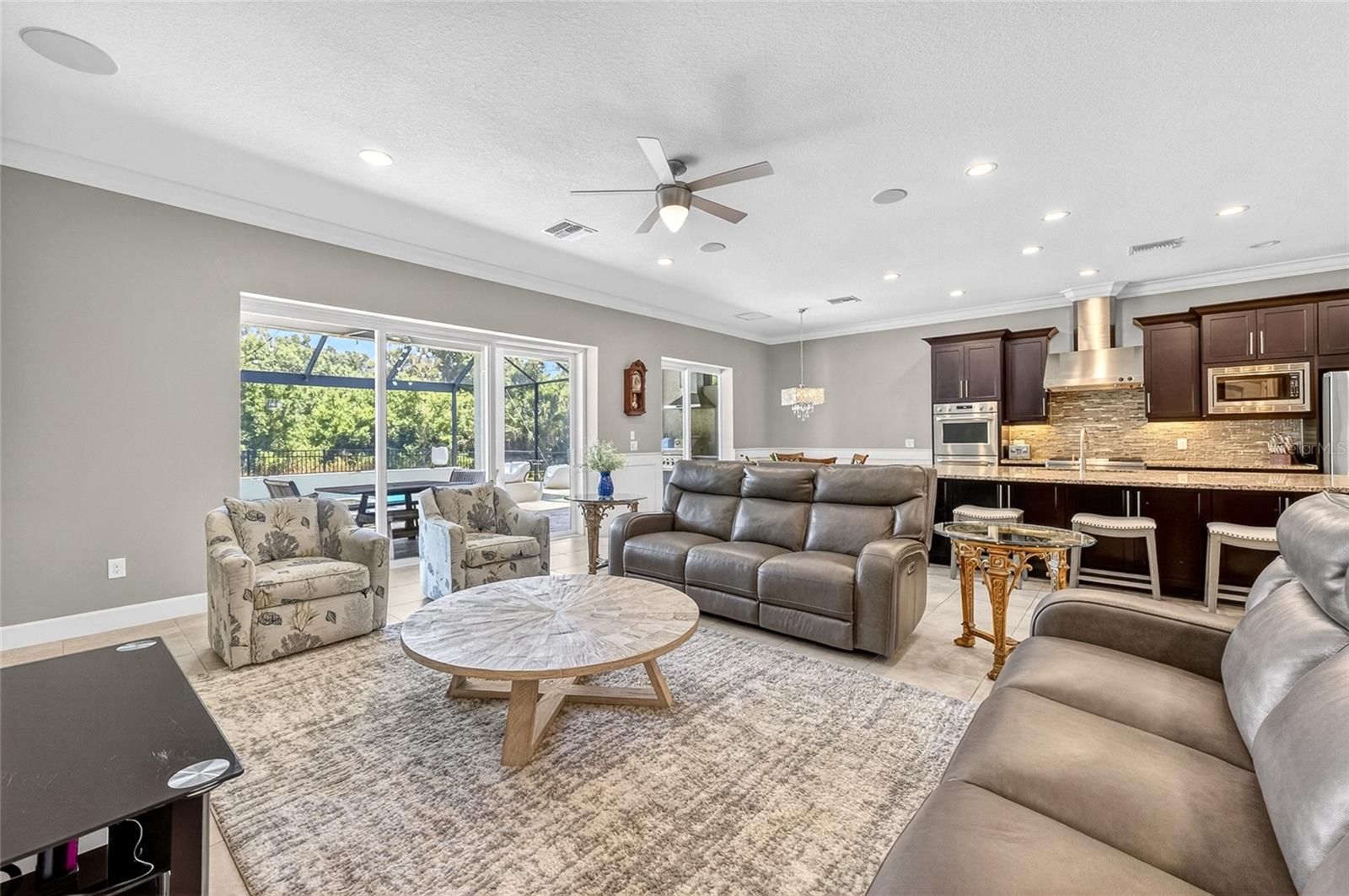 5835 Palmer Ranch Parkway, FL