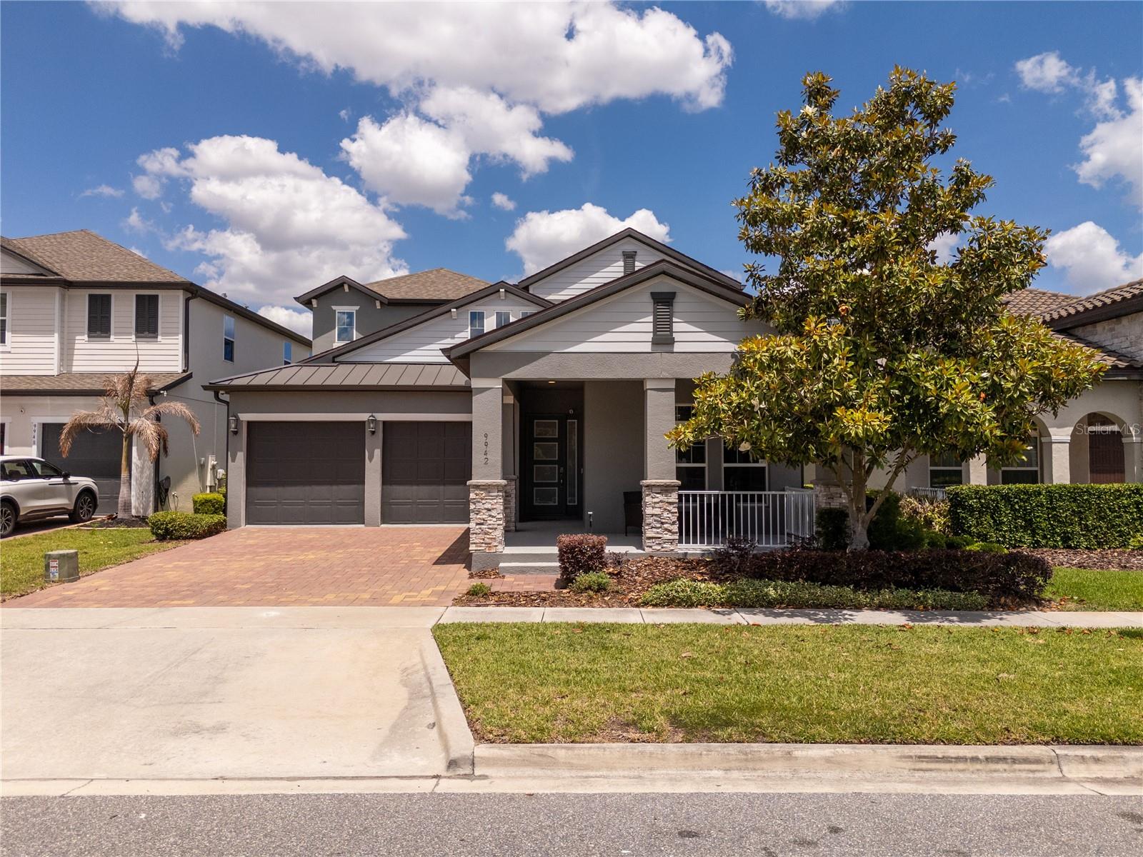 9942 Summerlake Groves Street, FL