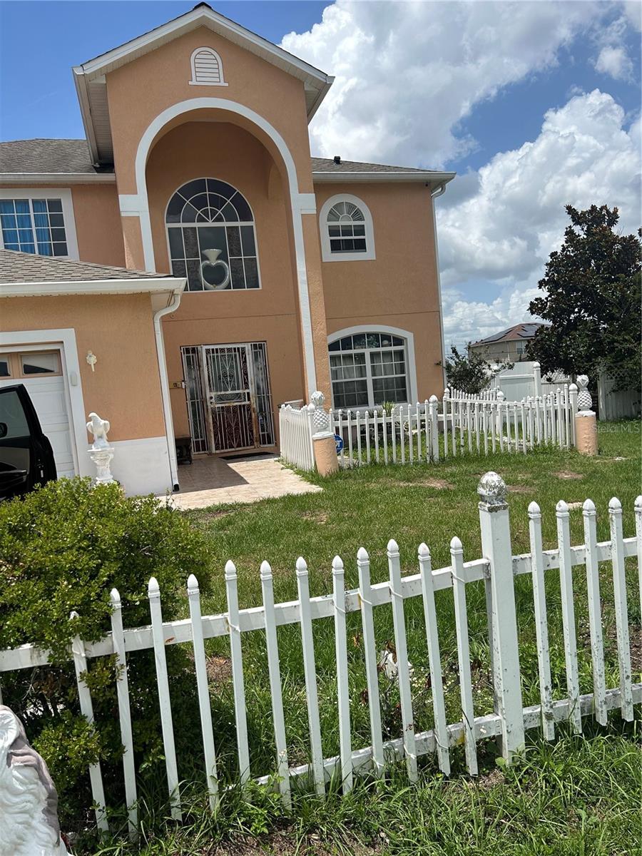 381 Aldershot Court, FL