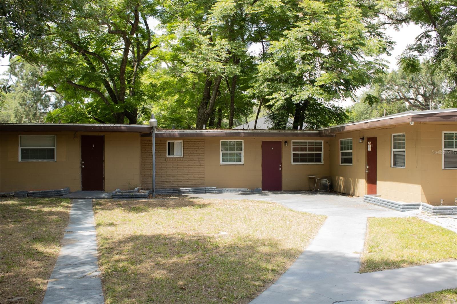 621 W South St, FL