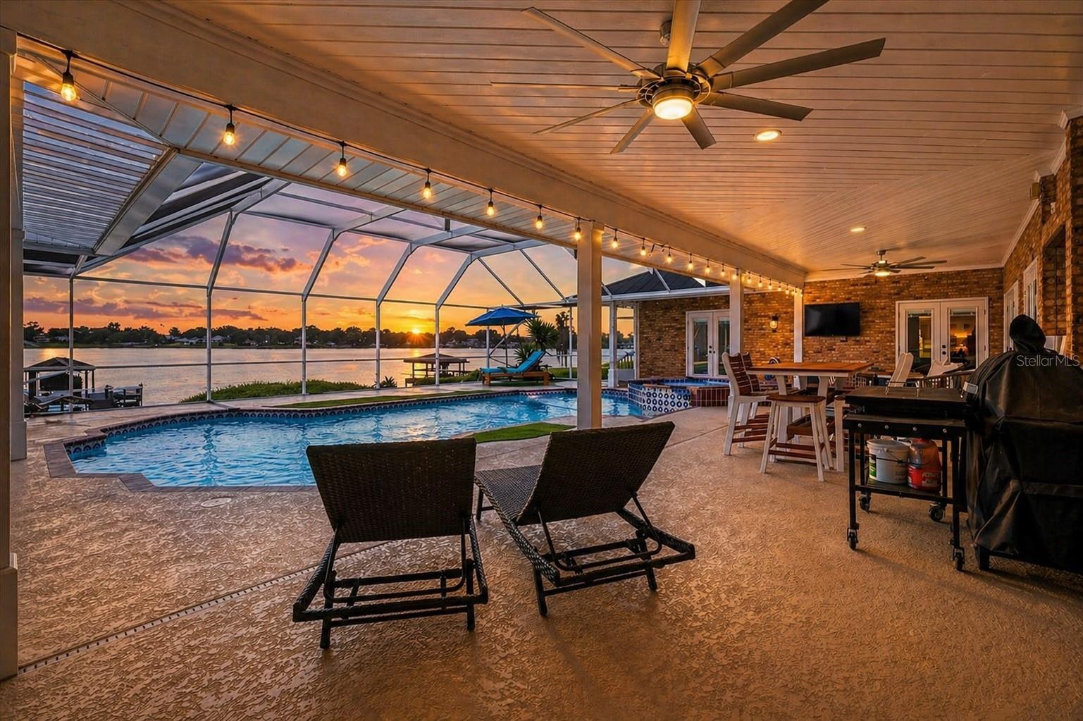 120 Mirror Lane, FL