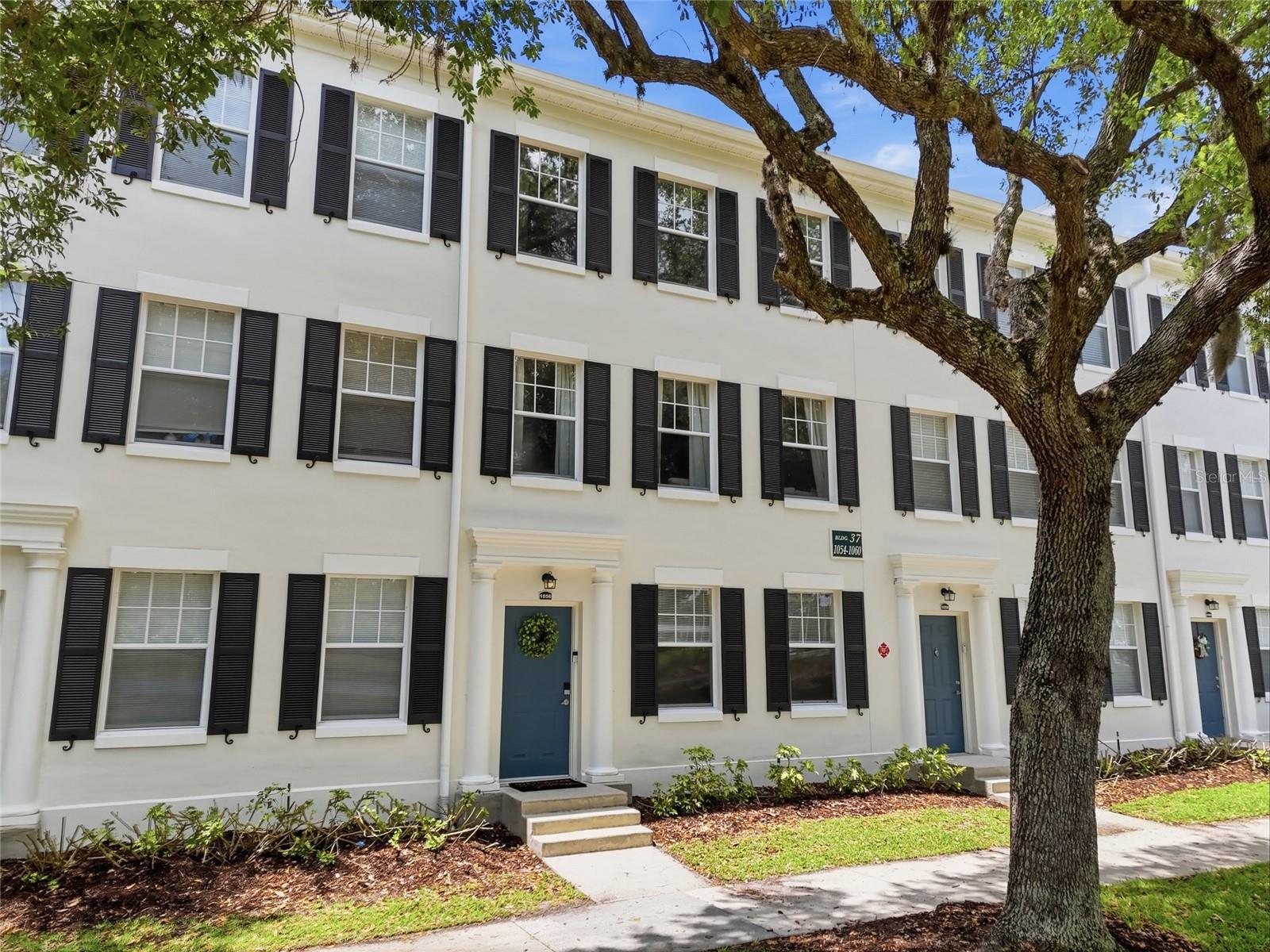 1056 Waterside Dr, FL