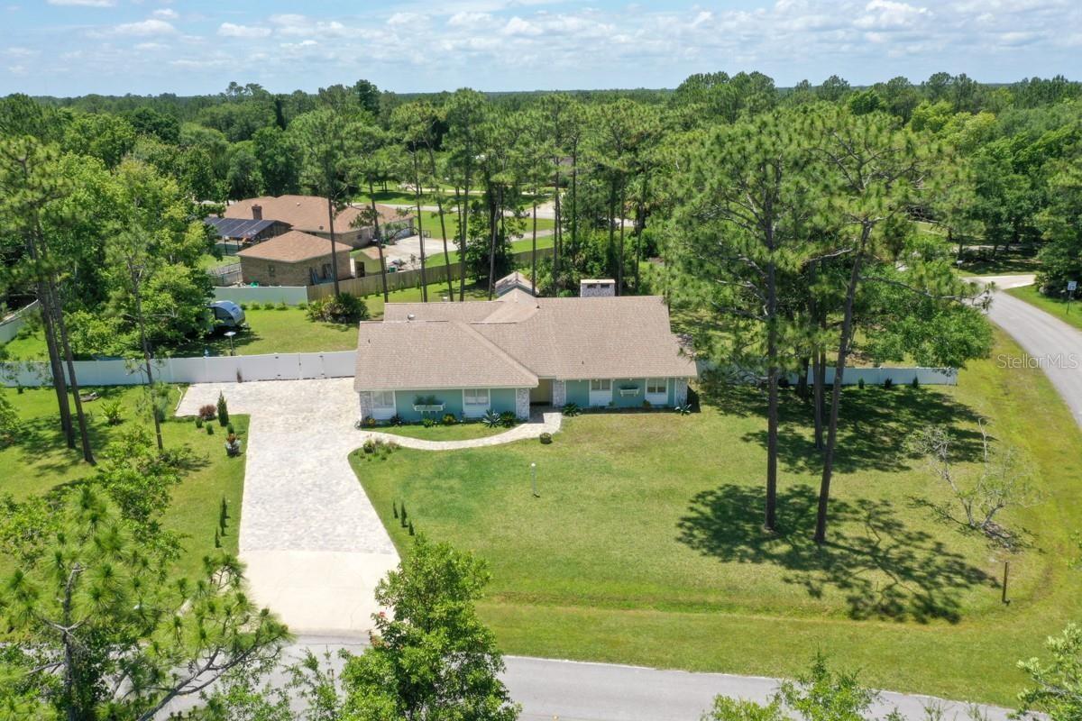 213 Riverbend Rd, FL