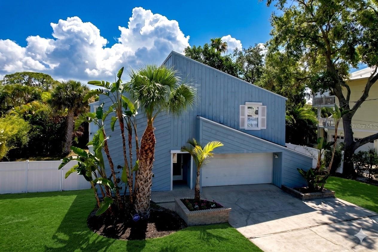 105 Peterson Lane, FL