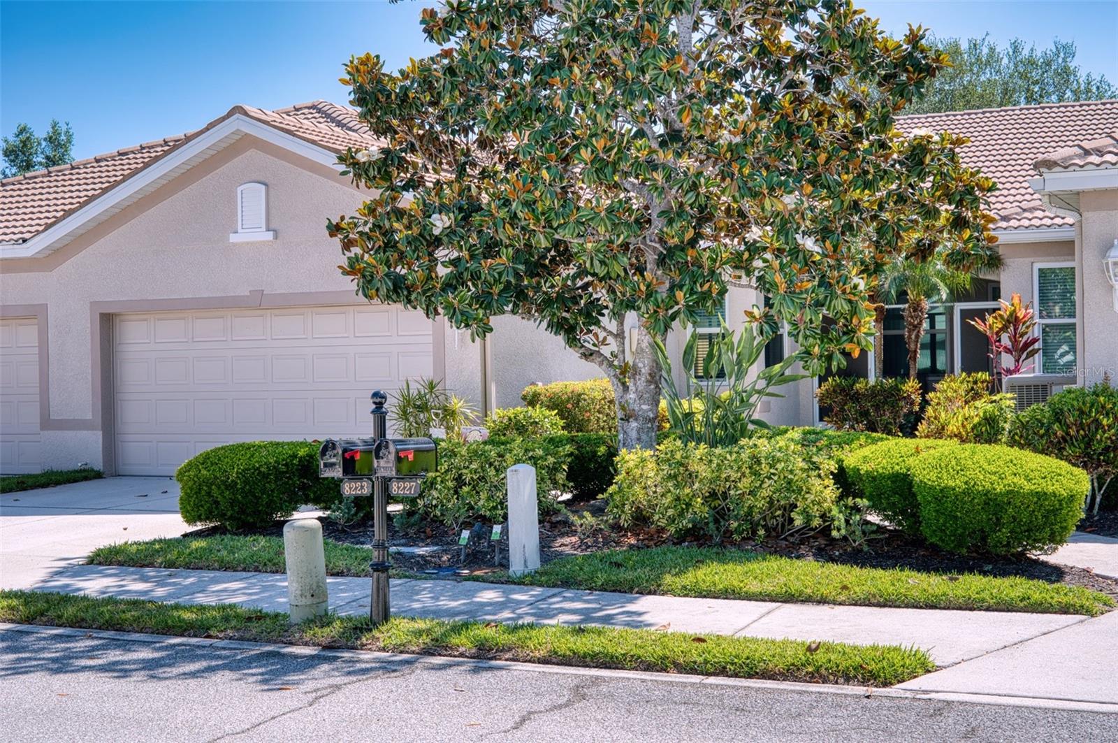 8223 Simpson Falls Court, FL