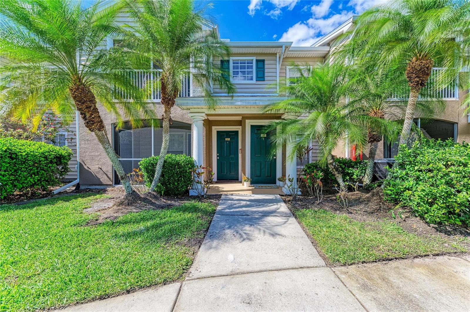 8911 Manor Loop, FL
