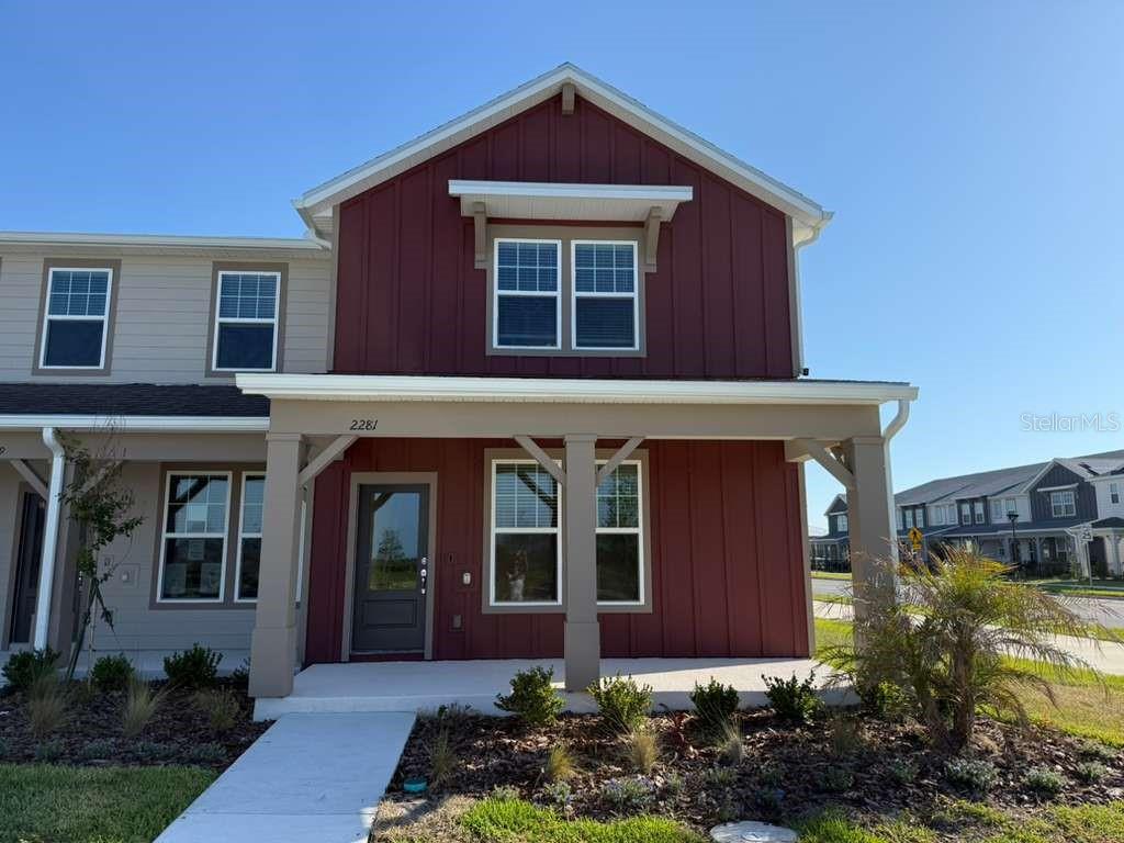 2281 Southbury Dr, FL