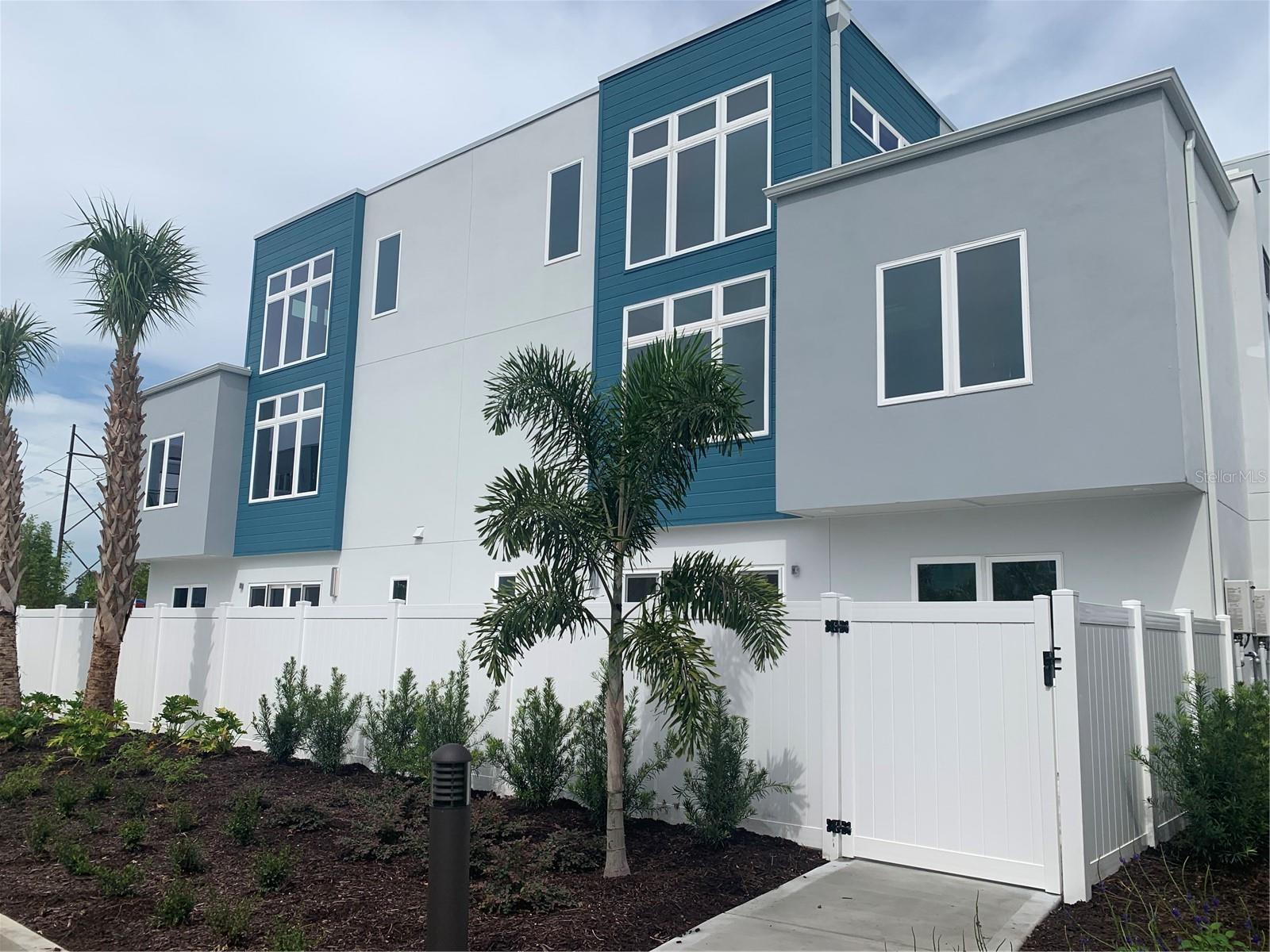 7770 Sandy Ridge Drive, FL