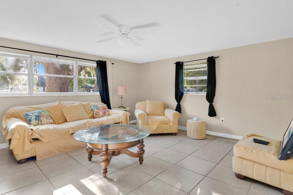 218 Dennis Avenue, FL