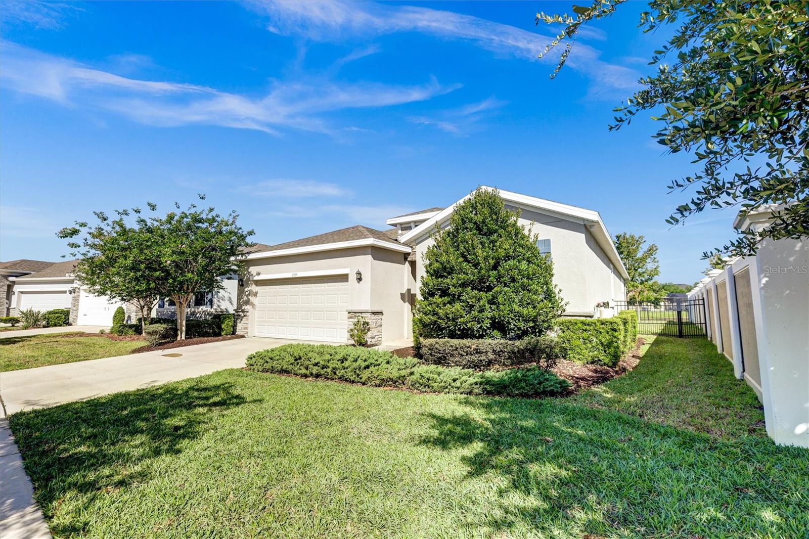 11925 Cross Vine Drive, FL