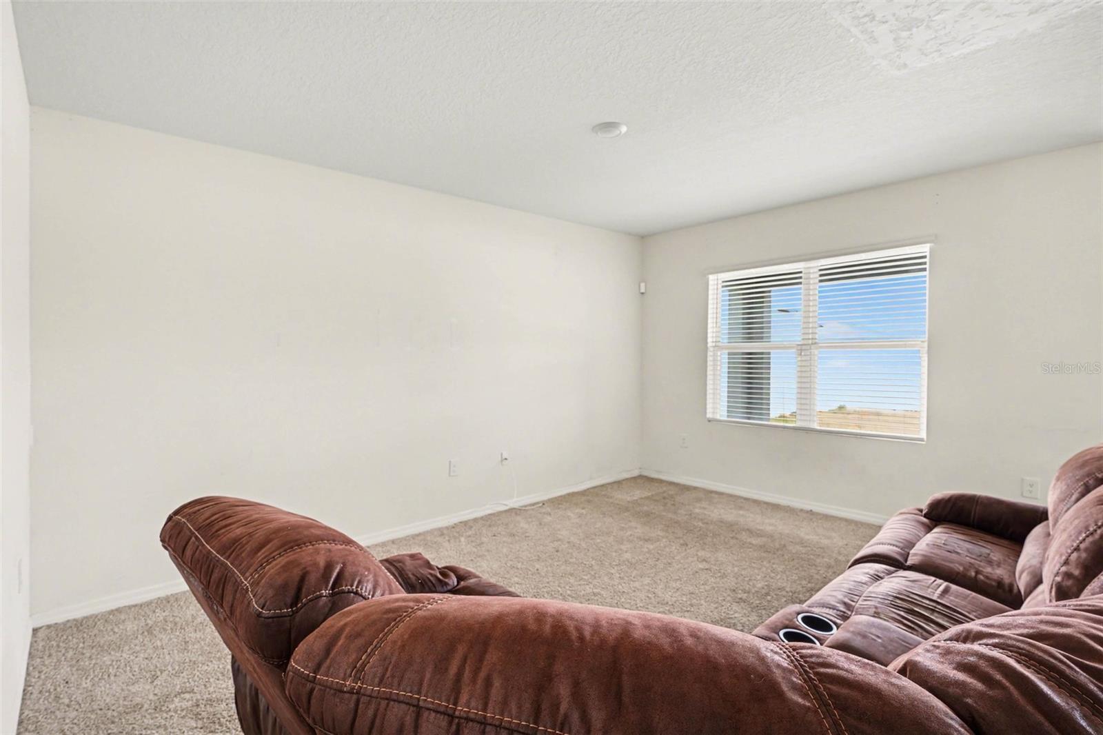 693 Squires Grove Drive, FL