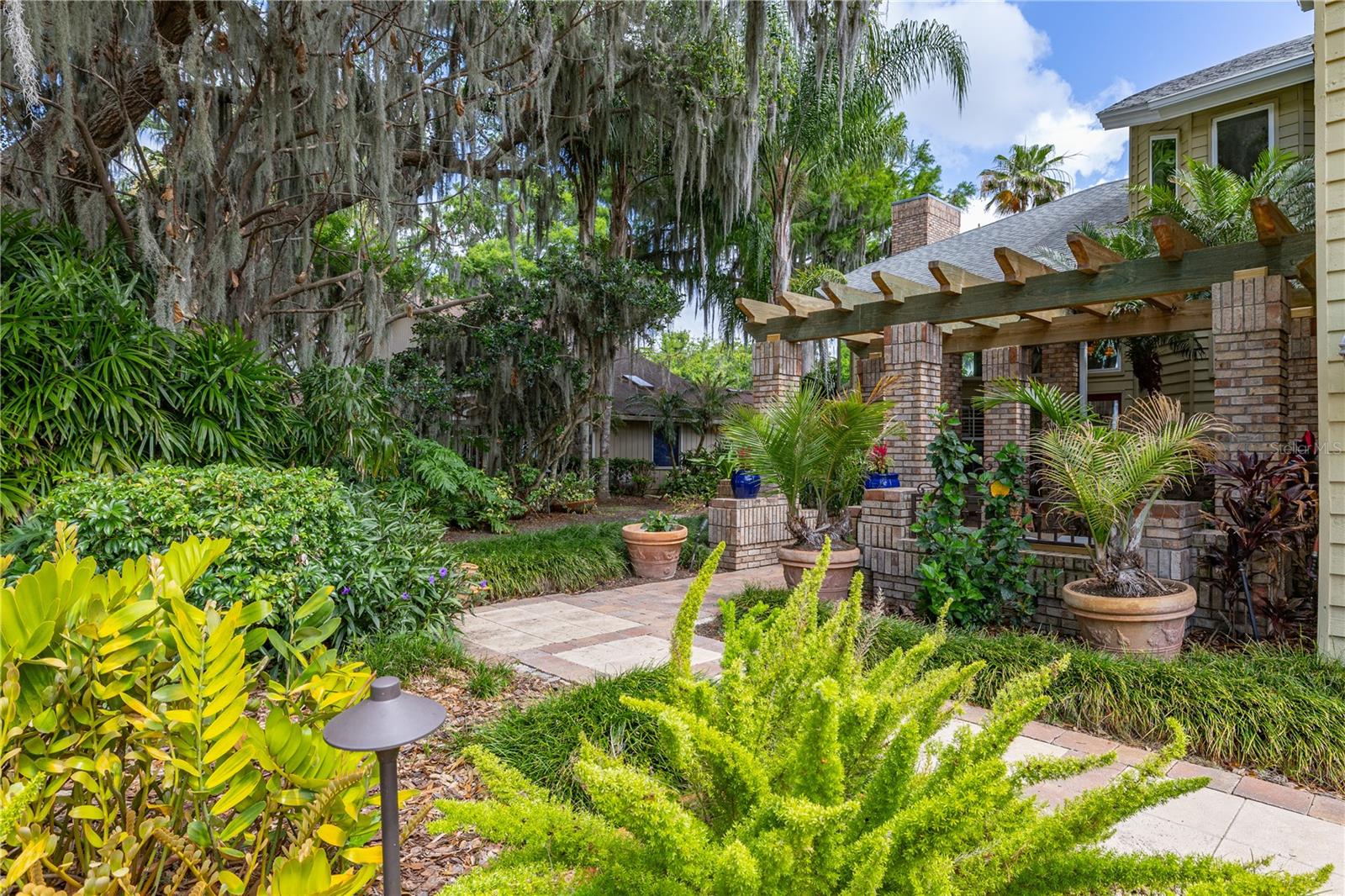 1475 Riviera Drive, FL