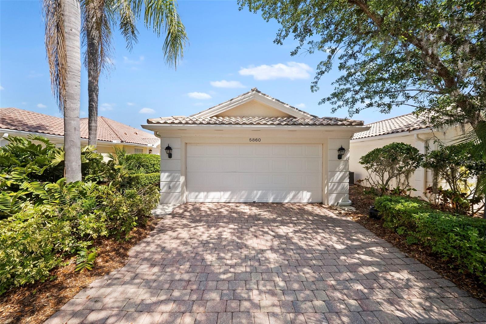 5860 Helicon Place, FL