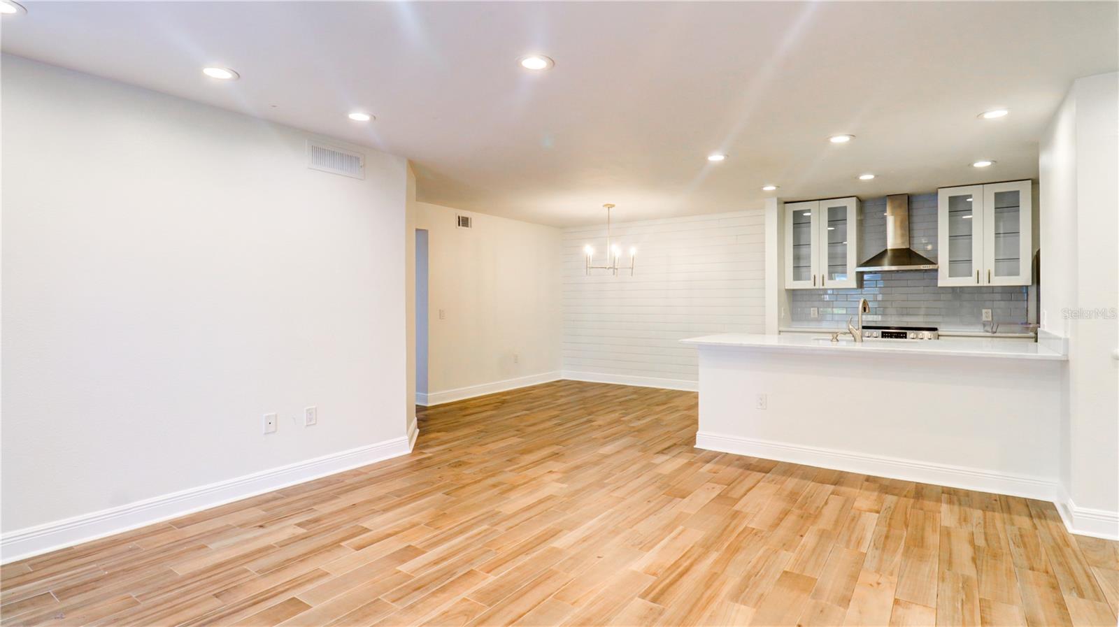 9481 Highland Oak Drive, FL
