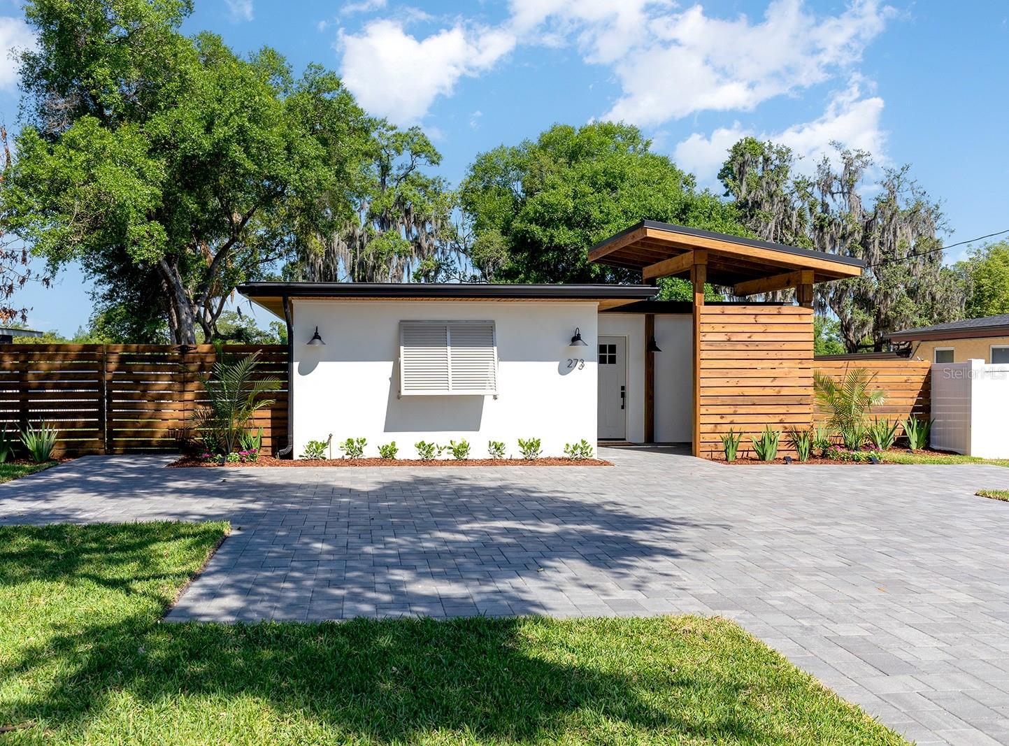 273 Lake Griffin Circle, FL