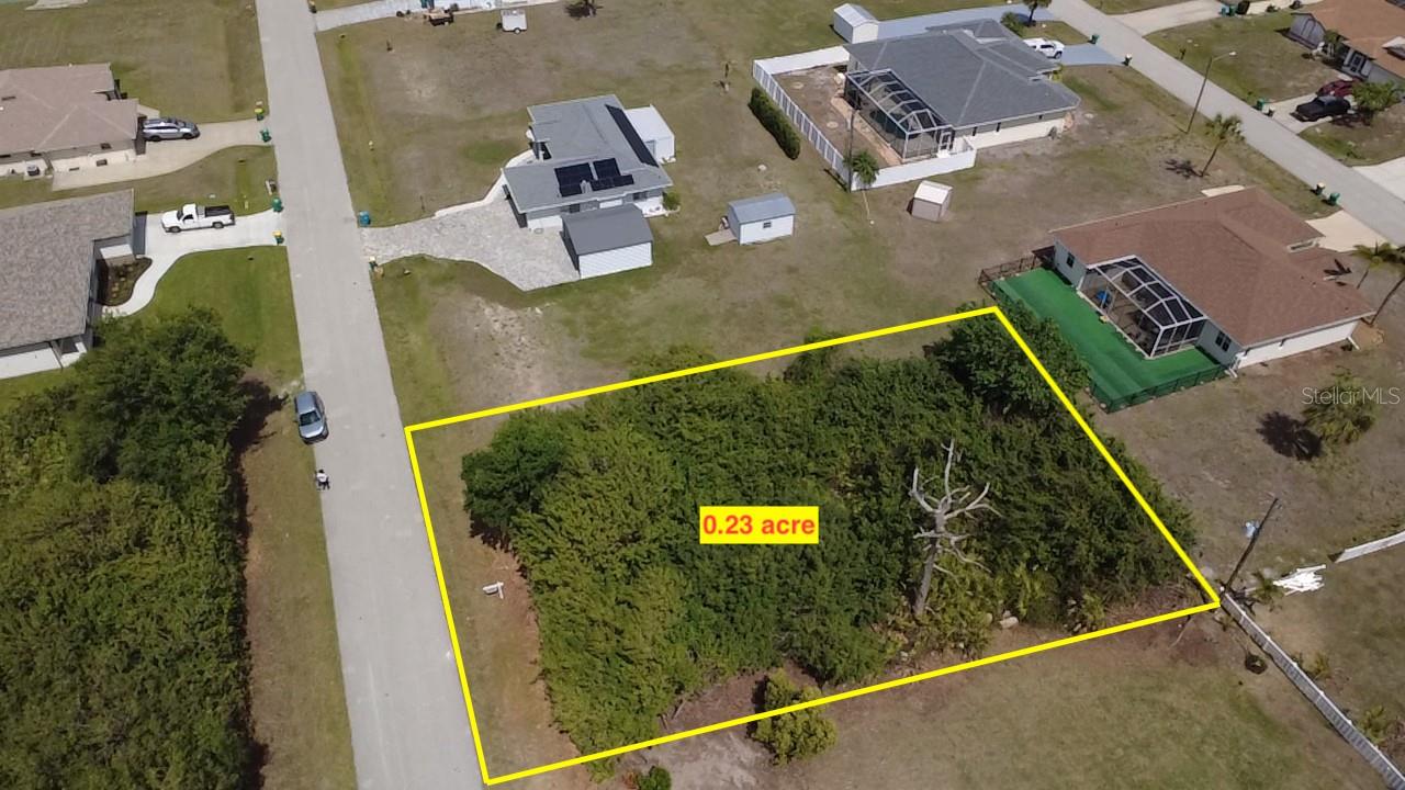 7250 Peacock Ln, FL