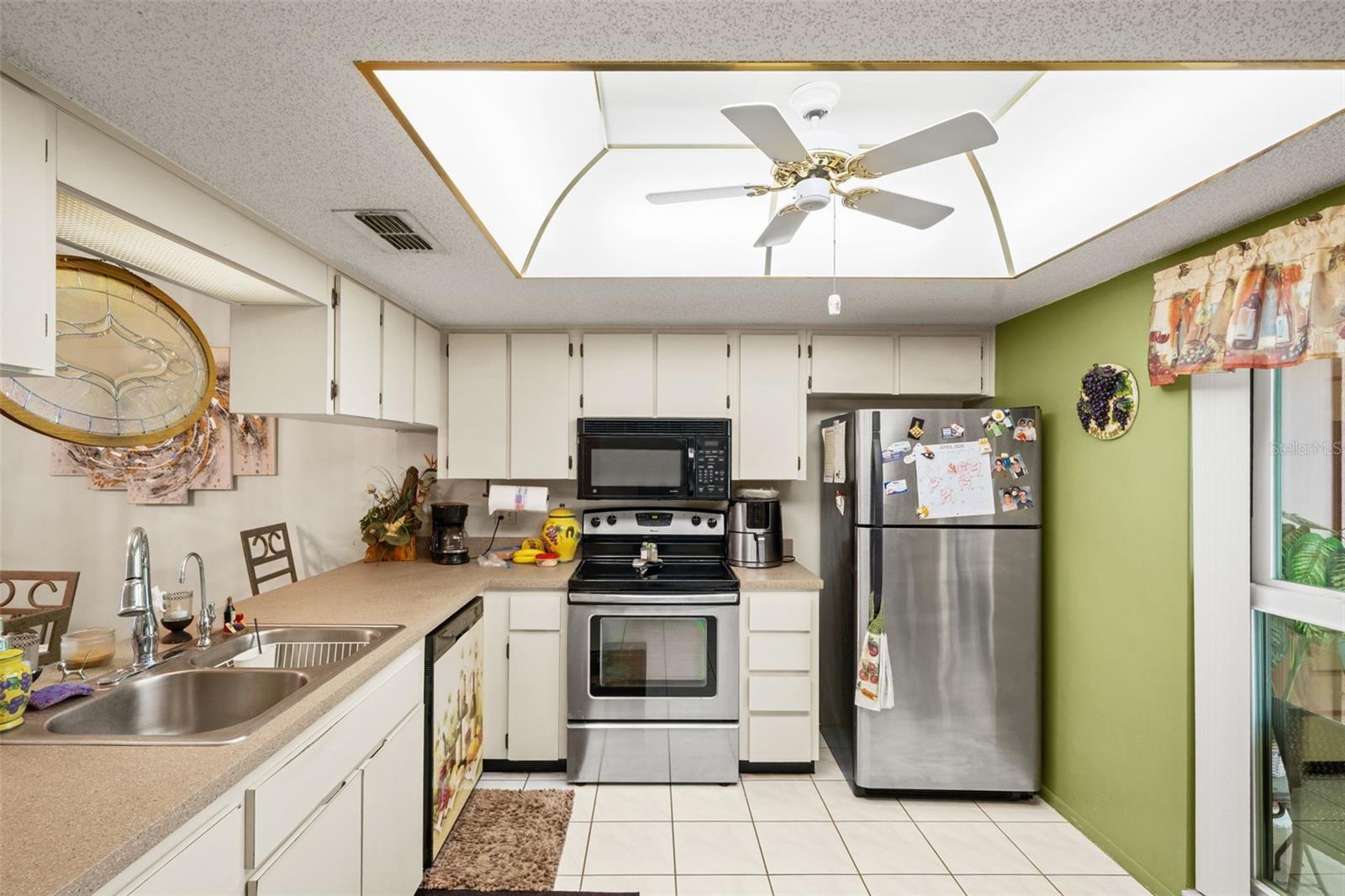 7233 Greystone Drive, FL