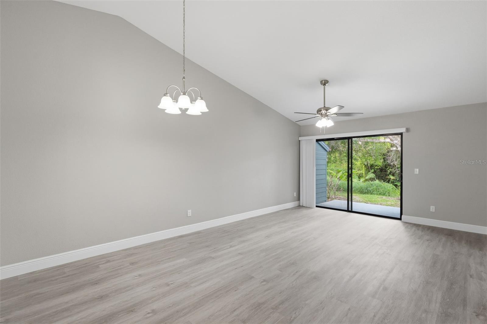 2422 King Oak Court, FL