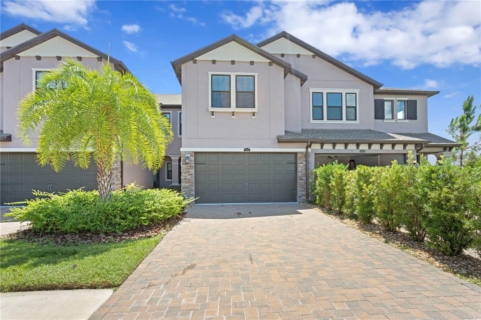 4880 Isola Court, FL
