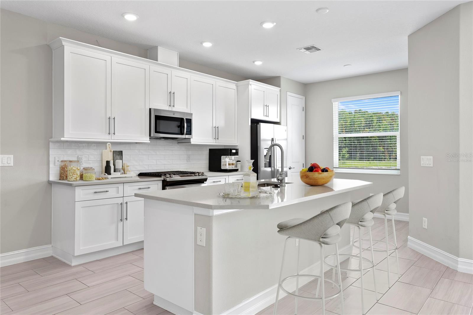 4880 Isola Court, FL