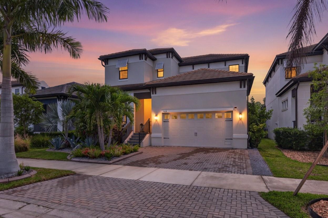919 Seagrape Dr, FL