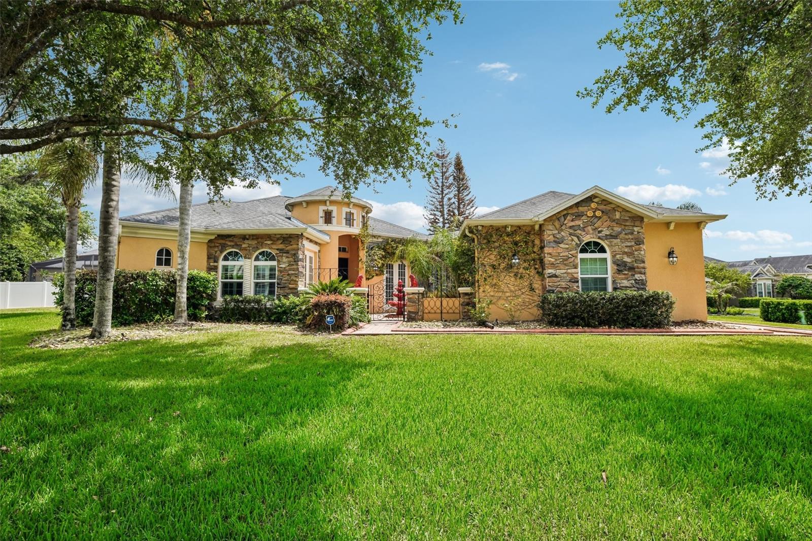 910 Parasol Place, FL