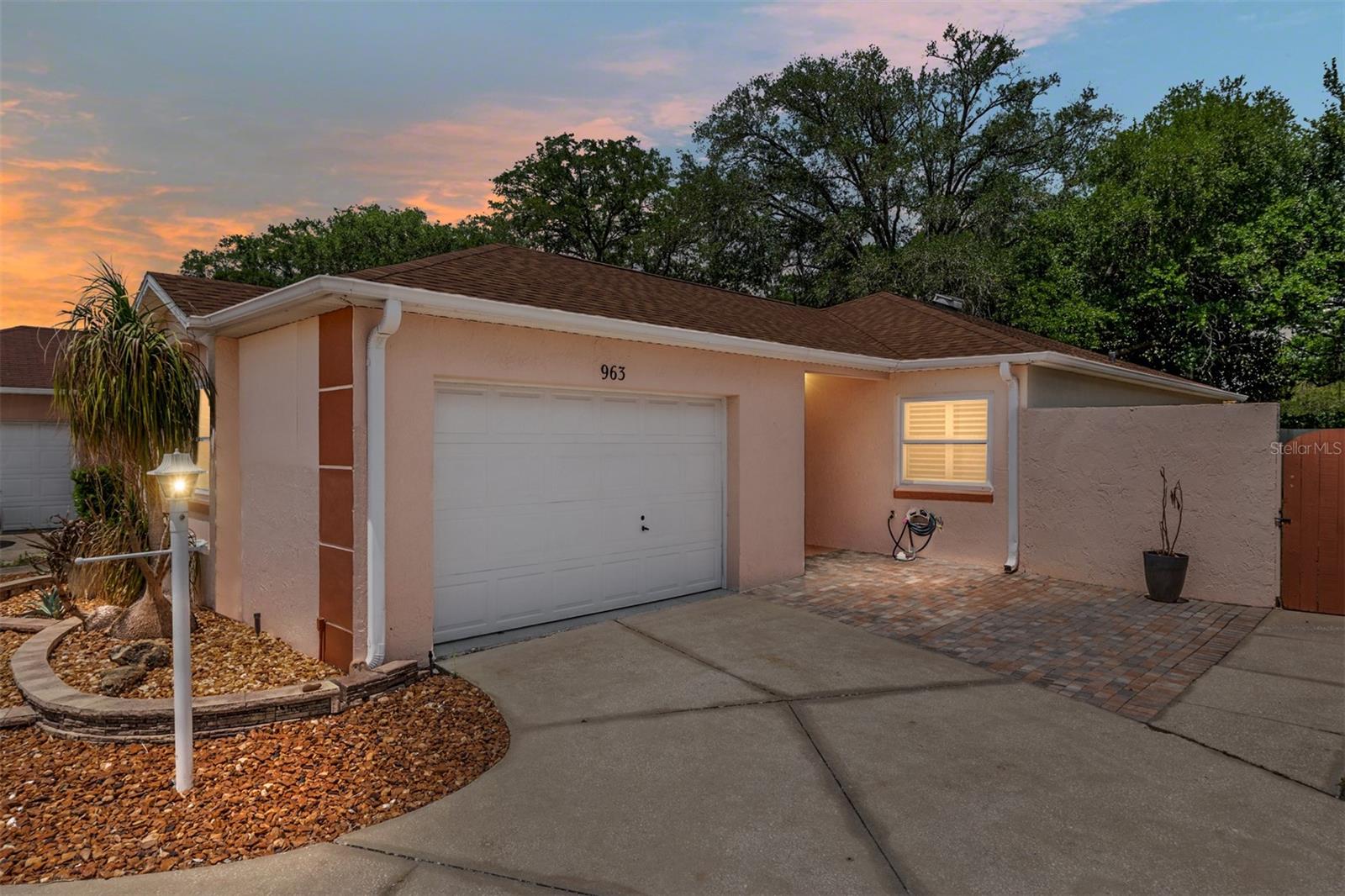 963 Avalon Avenue, FL