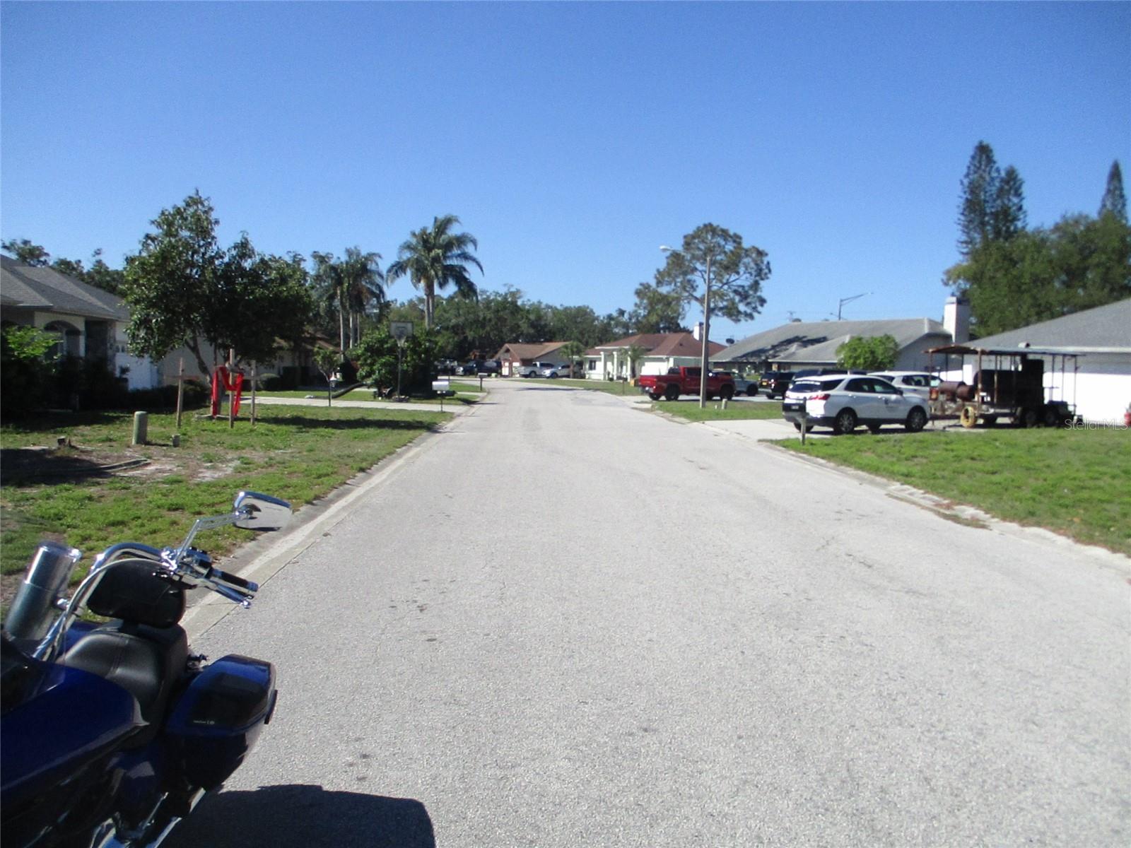 8904 Planters Lane, FL