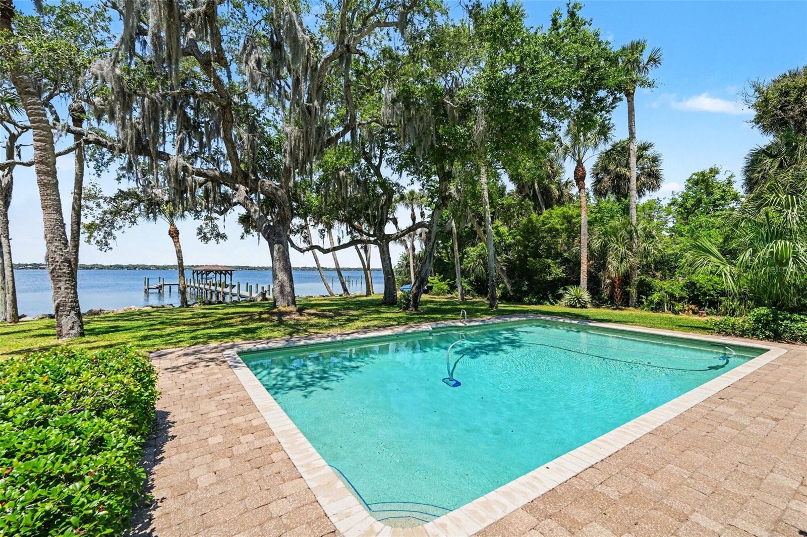4137 Crooked Mile Rd, FL