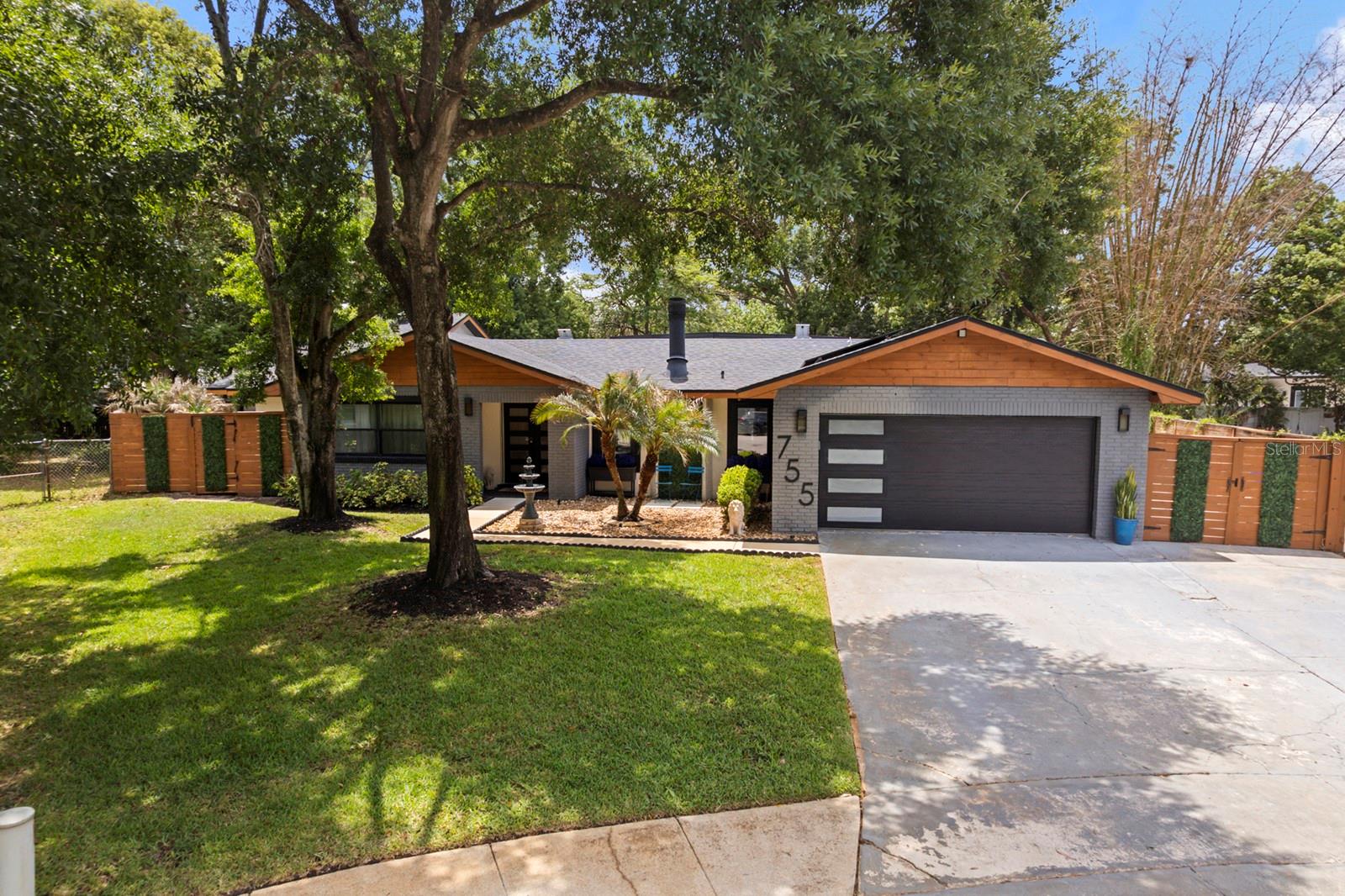 MAITLAND, FL — Residential