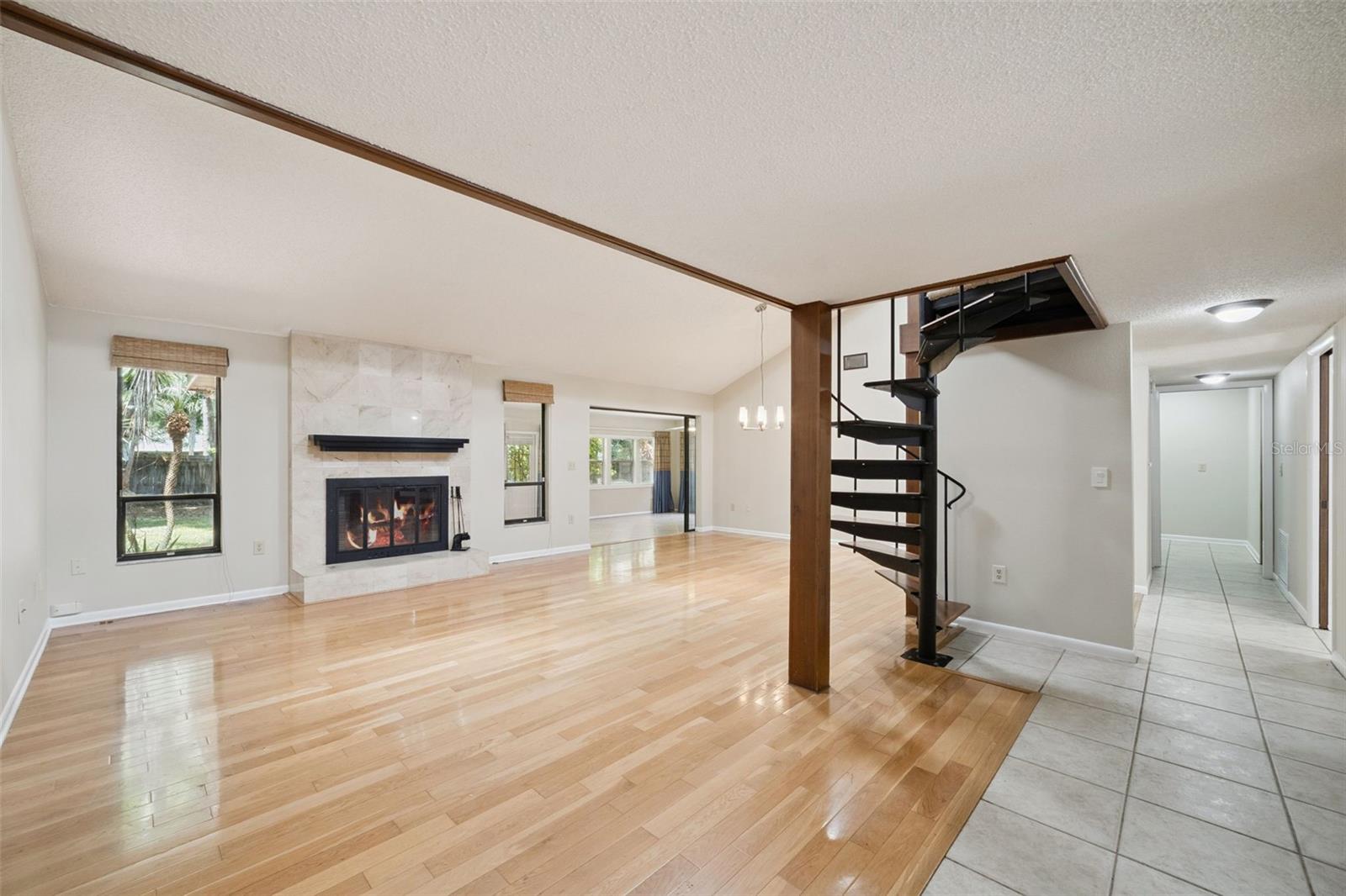 424 Knoll Tree Lane, FL
