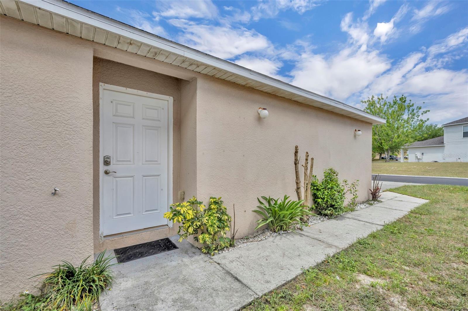 3147 Whispering Trails Street, FL