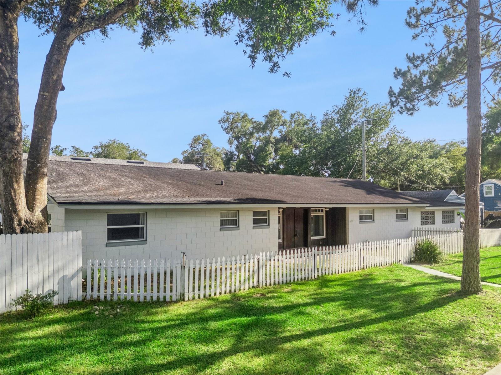 401 10th Street, FL