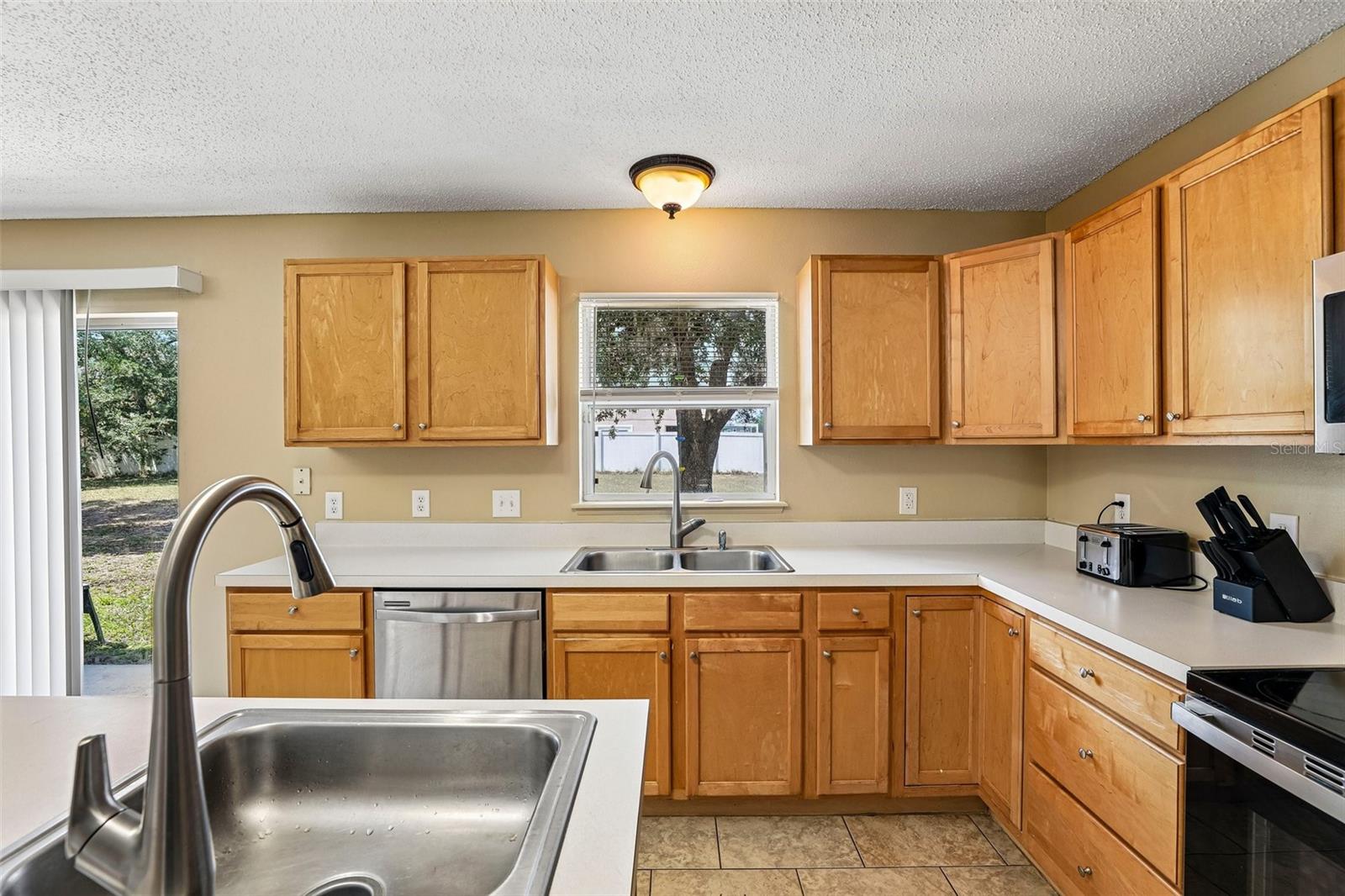 274 Jocelyn Drive, FL