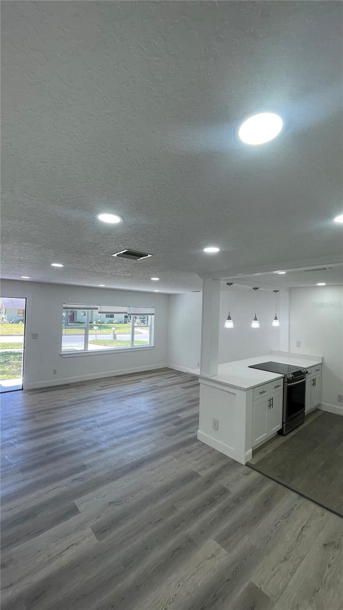 113 Division Street, FL