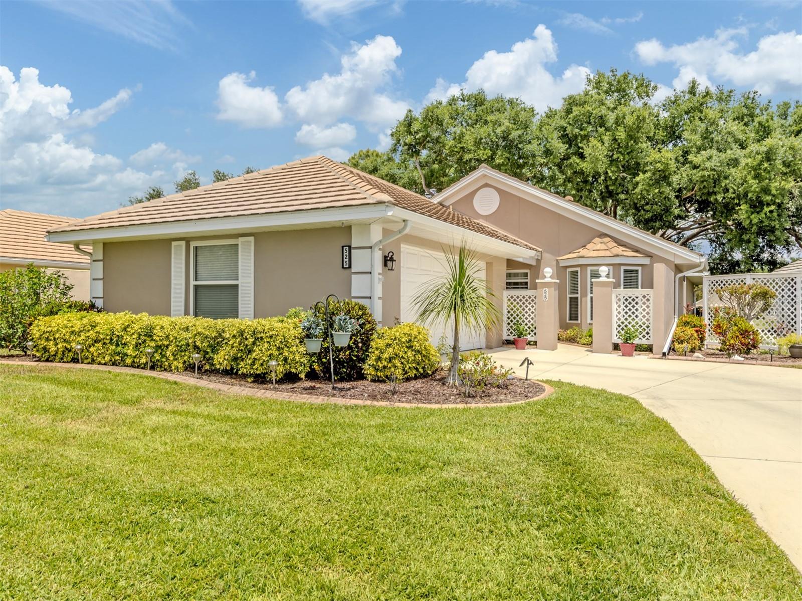 525 Clubside Cir #53, FL